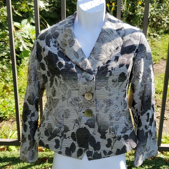 New Coldwater Creek Floral Jacquard Black, Gray & White Jacket/Blazer 8P - Picture 3 of 15